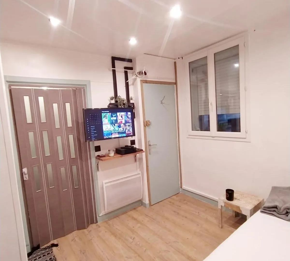 Studio Paris 16 France